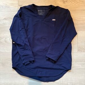 FIGS Halle Long Sleeve V-Neck Scrub Top